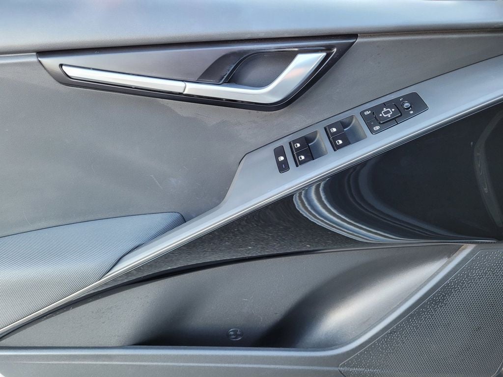 2023 Kia Niro EV Wind