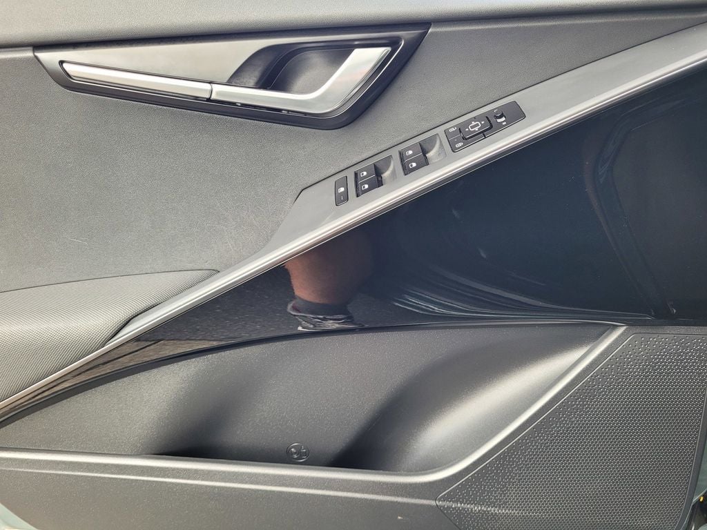 2023 Kia Niro EV Wind