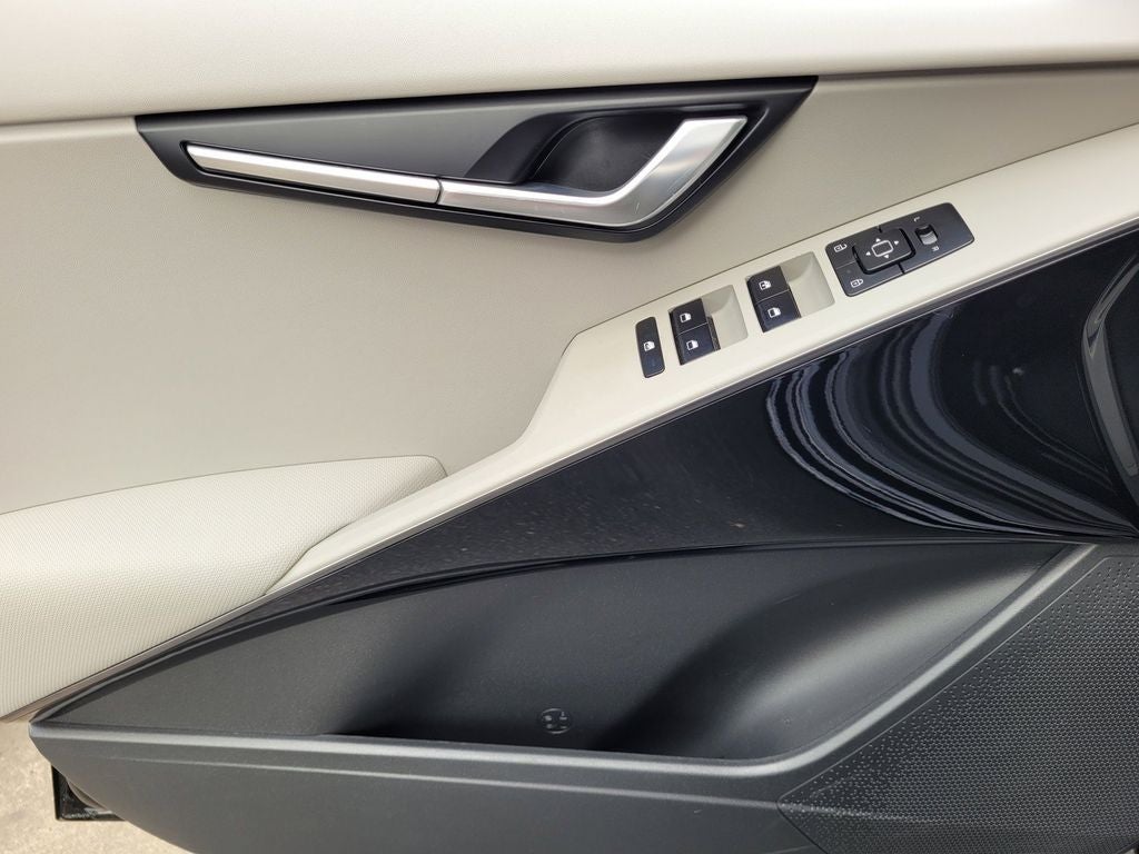 2023 Kia Niro EV Wind