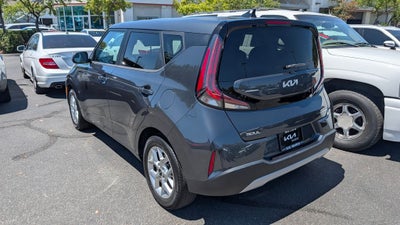 2024 Kia Soul LX