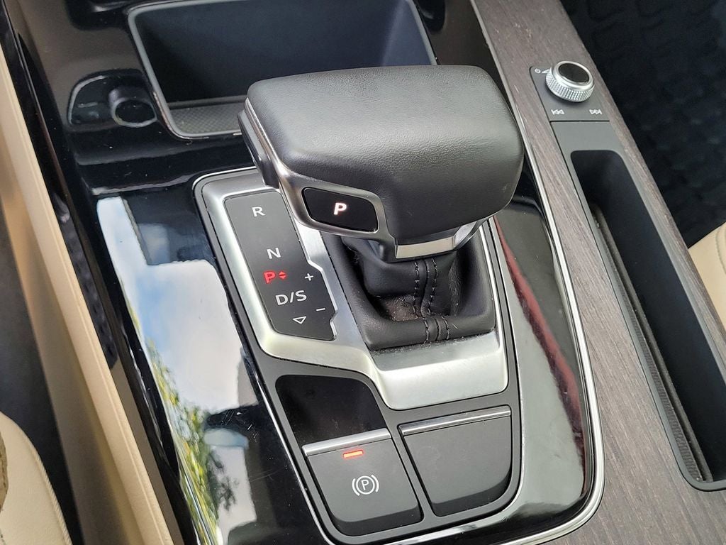 2023 Audi Q5 45 S line Premium quattro