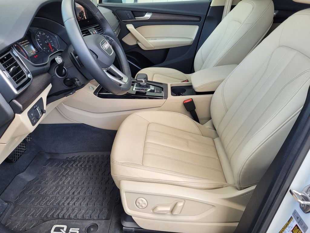 2023 Audi Q5 45 S line Premium quattro