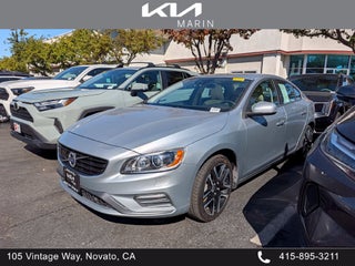 2017 Volvo S60 T5 Dynamic