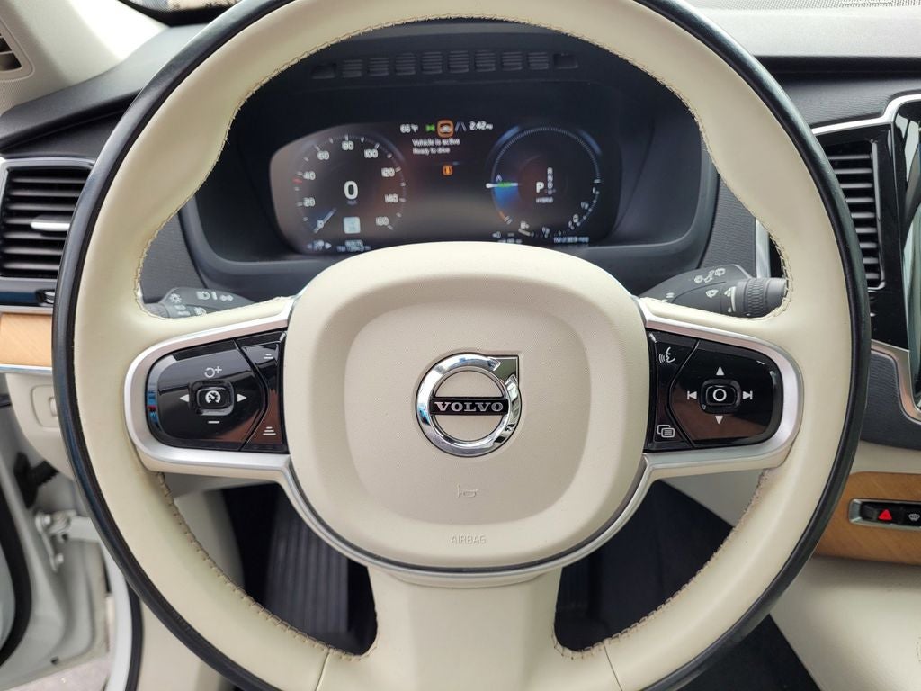 2021 Volvo XC90 Recharge Plug-In Hybrid T8 Inscription Expression 6 Passenger
