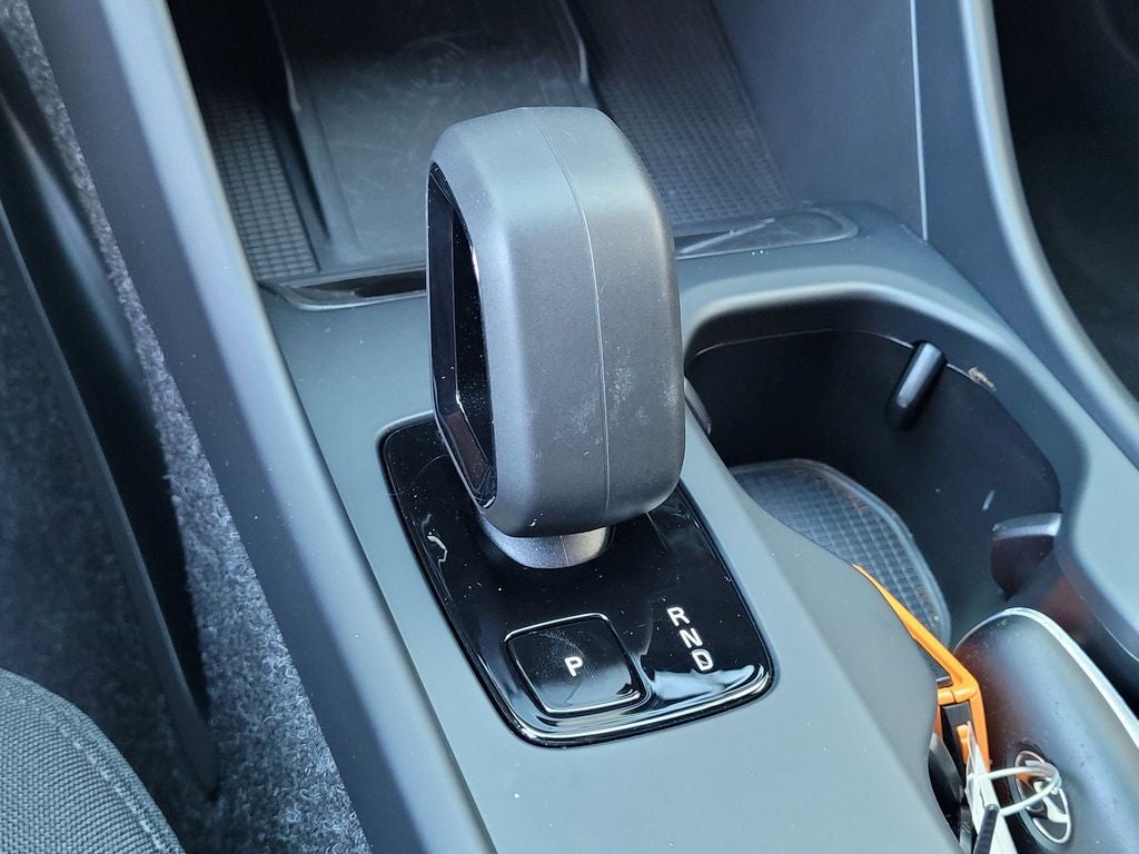 2025 Volvo EX40 Twin Motor Core